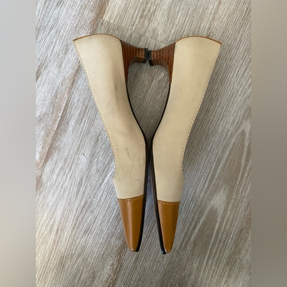 Gucci Cream & tan Capped Toe kitten Heels - Picture 6 of 6